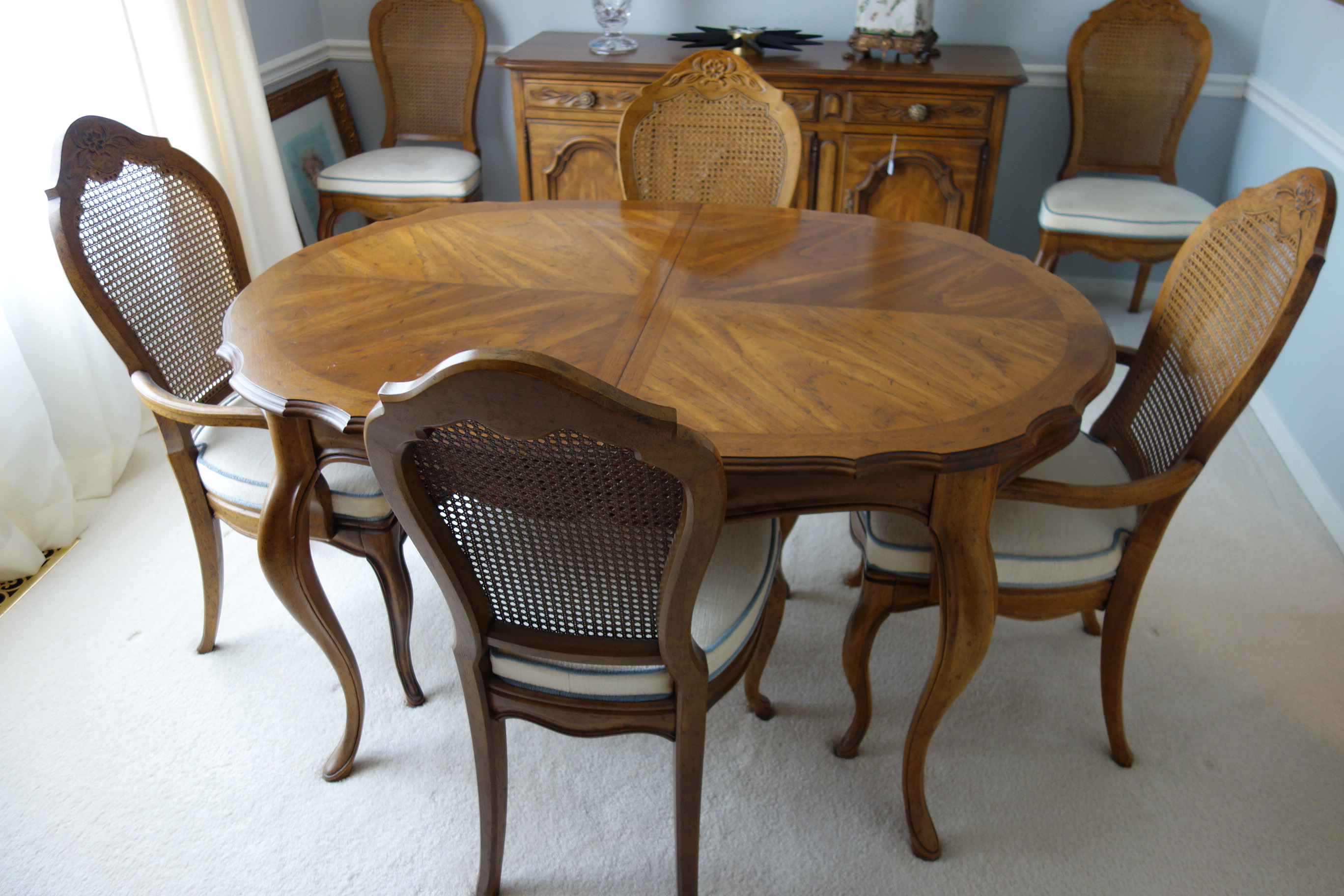 Drexel French Provincial Style Dining Table and Six Chairs
