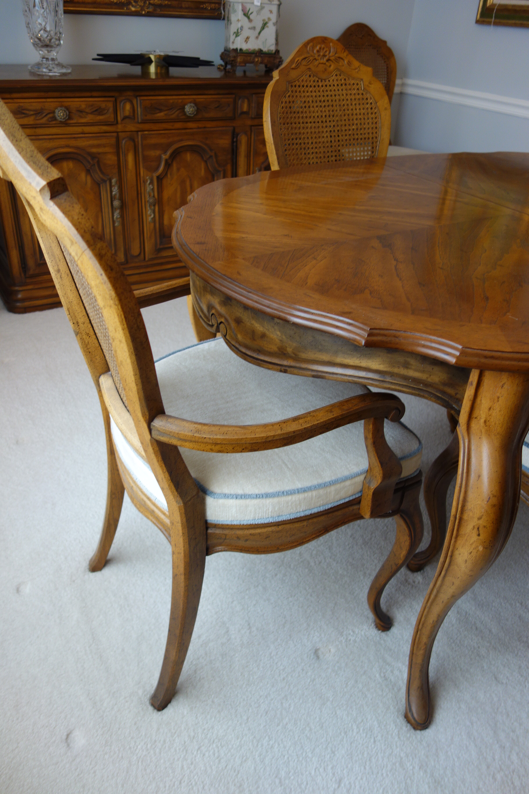 Drexel French Provincial Style Dining Table and Six Chairs