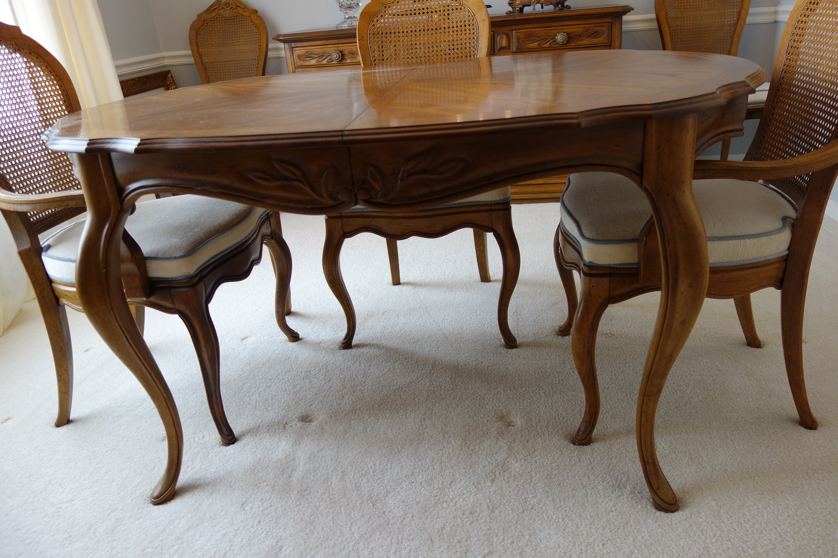 Drexel French Provincial Style Dining Table and Six Chairs