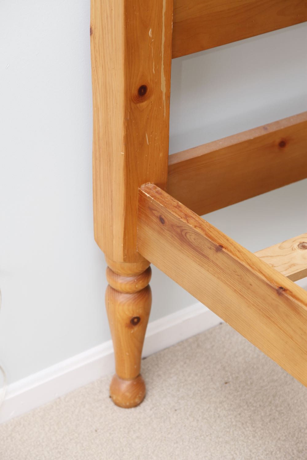 Wexford Collection Queen Bed