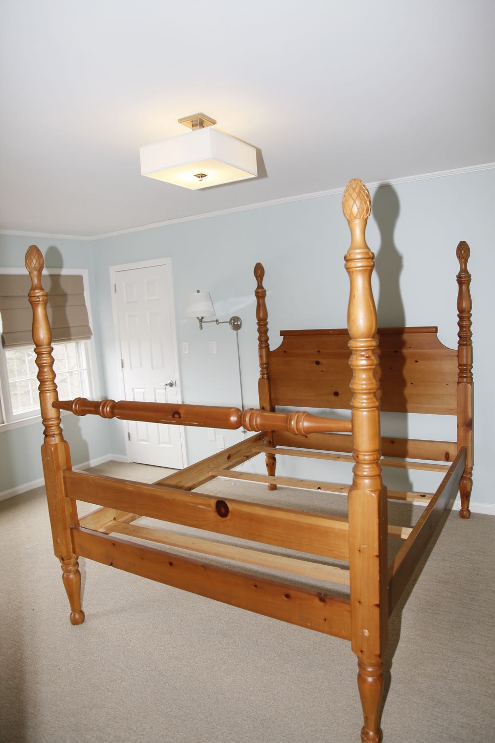 Wexford Collection Queen Bed