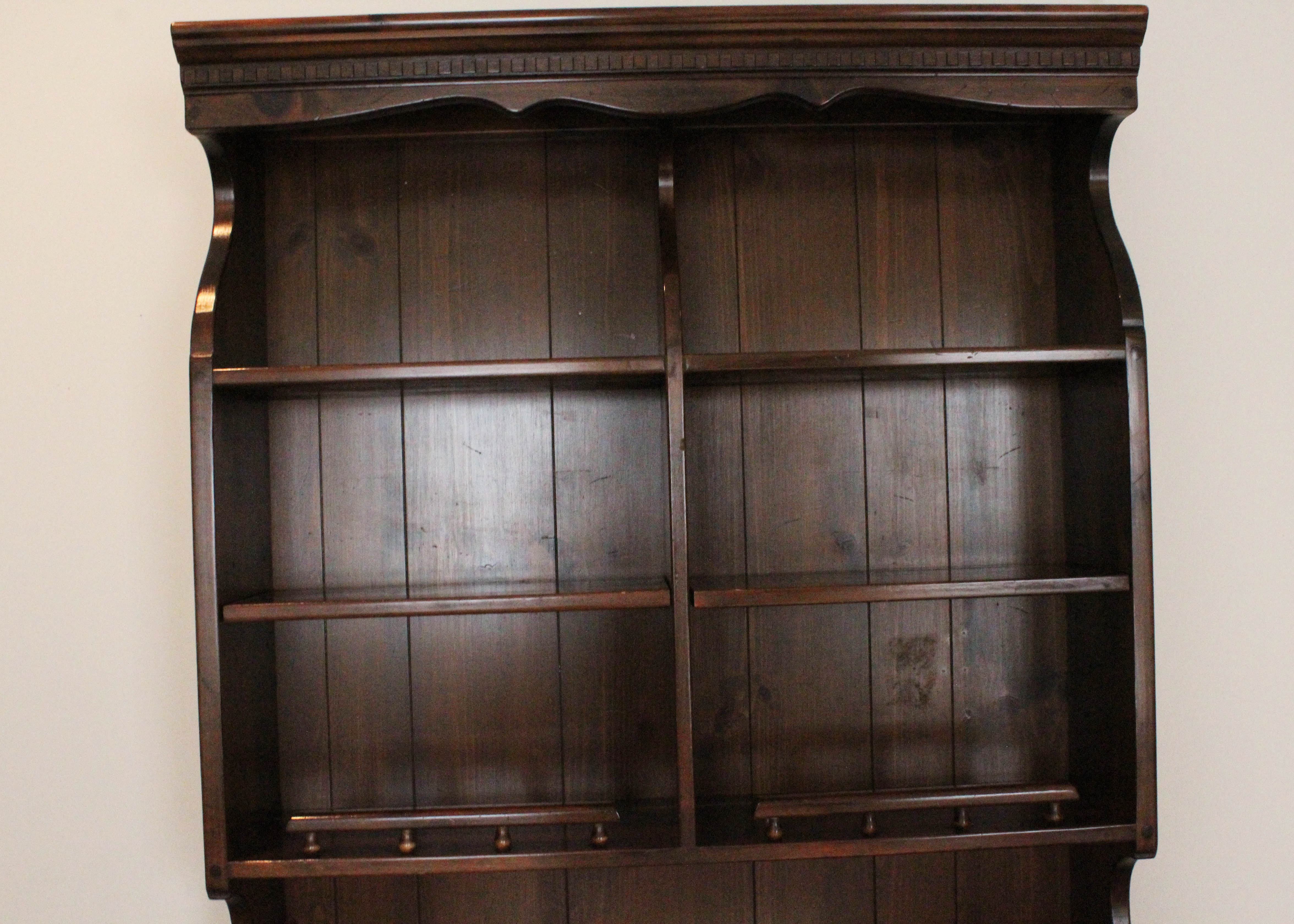 Dark Oak Ethan Allen "American Traditions" Hutch