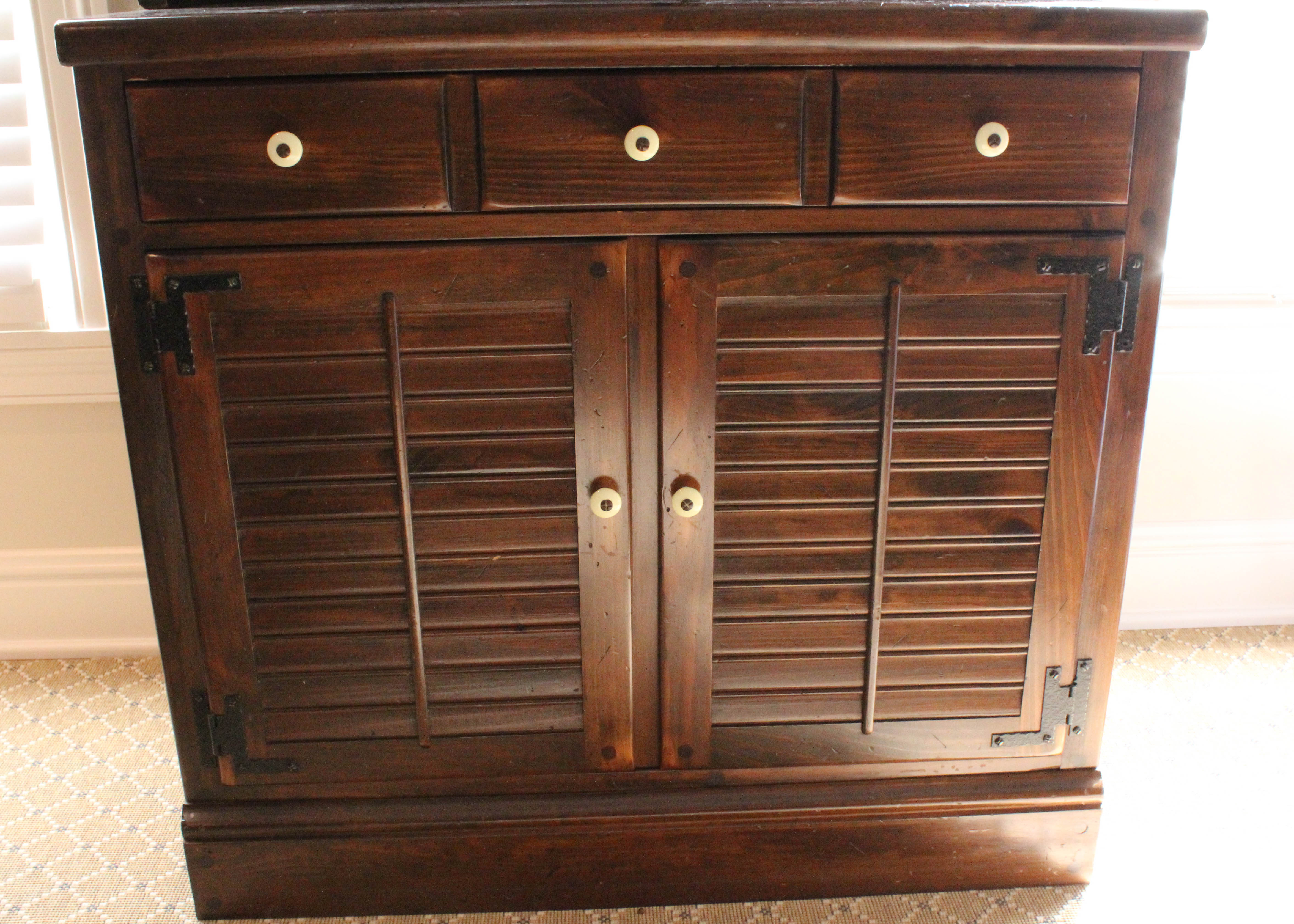 Ethan Allen Hutch
