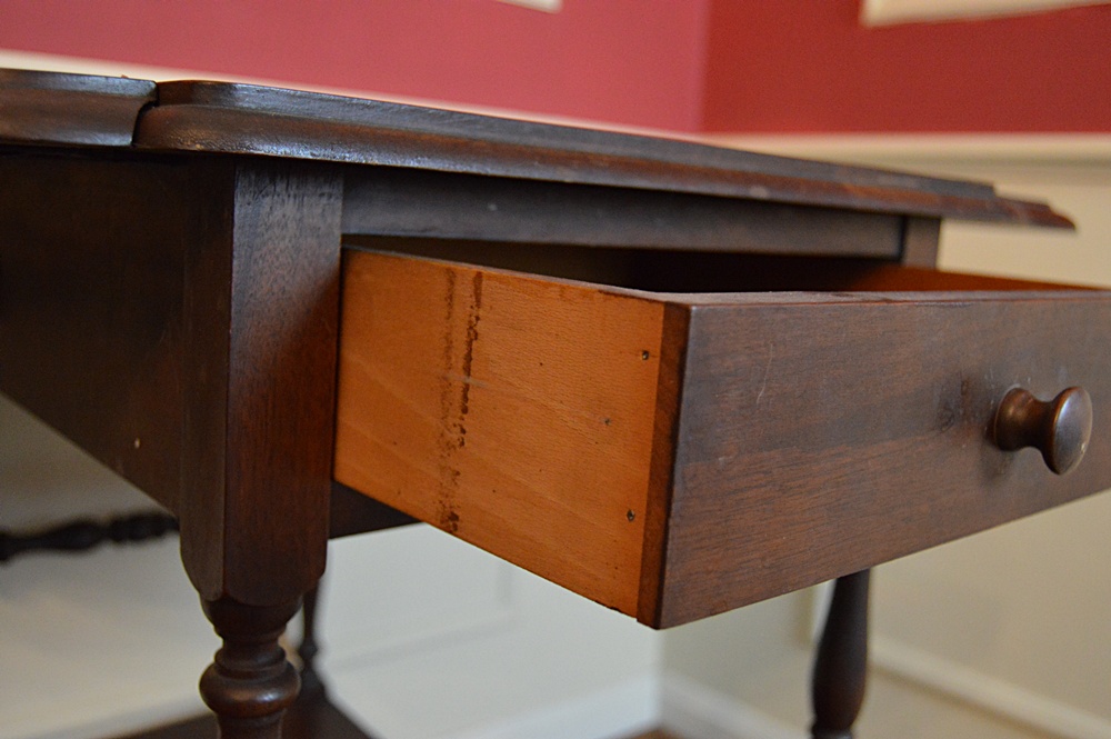 Vintage Colonial Style Mahogany Tea Cart