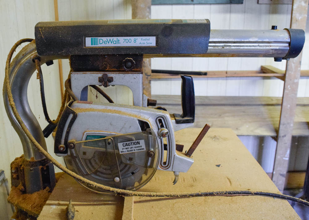 DeWalt 700 8" Radial Arm Saw