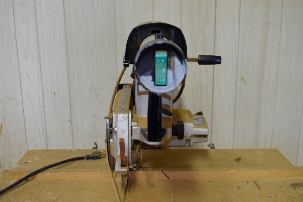 DeWalt 700 8" Radial Arm Saw