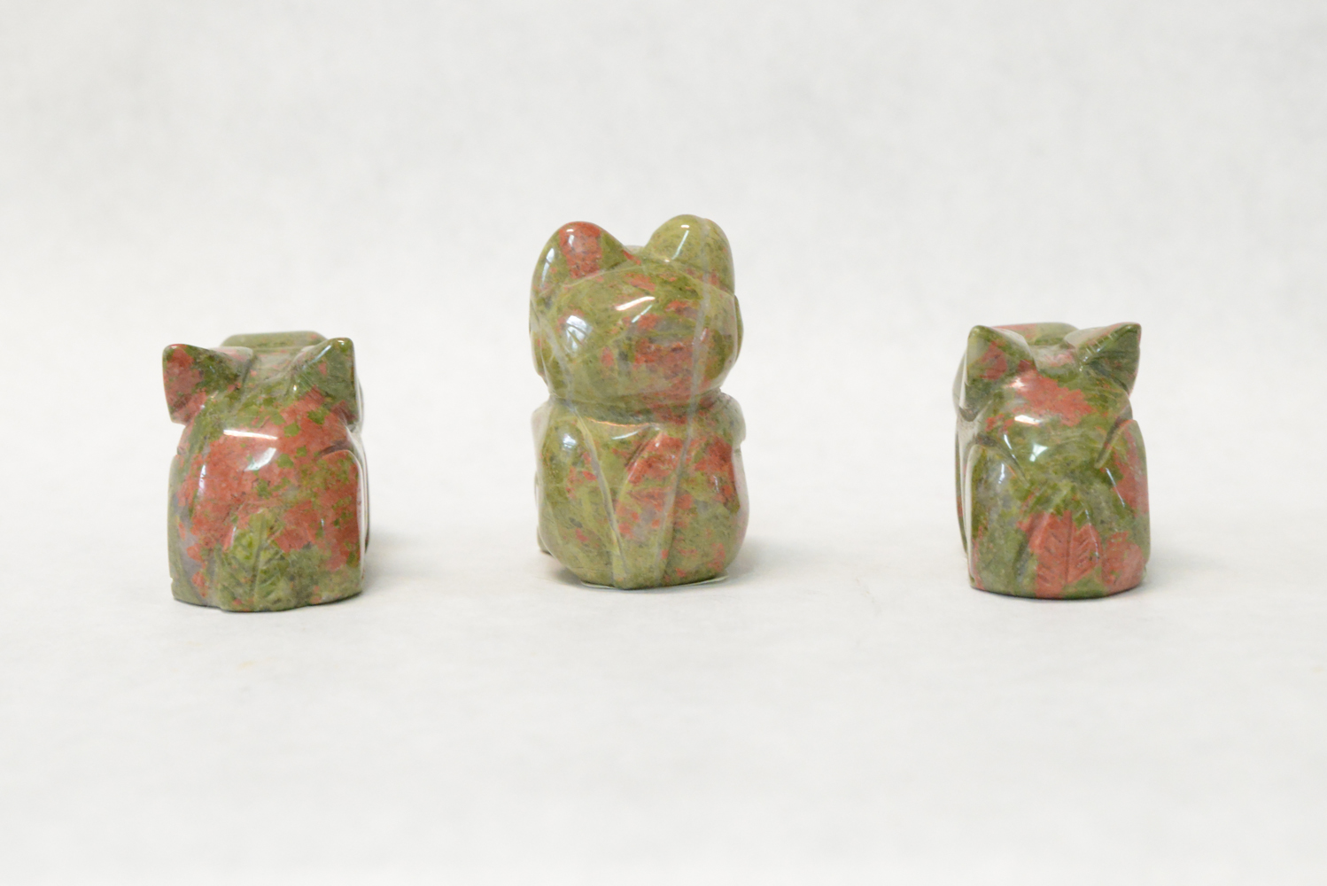Unikite Carved Bunny and Frog Figurines