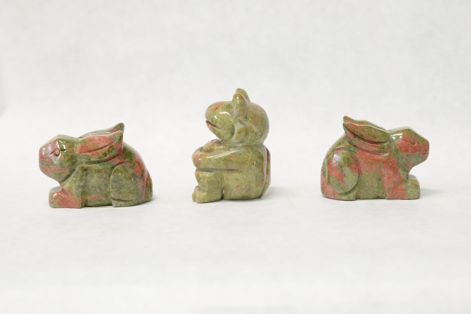 Unikite Carved Bunny and Frog Figurines