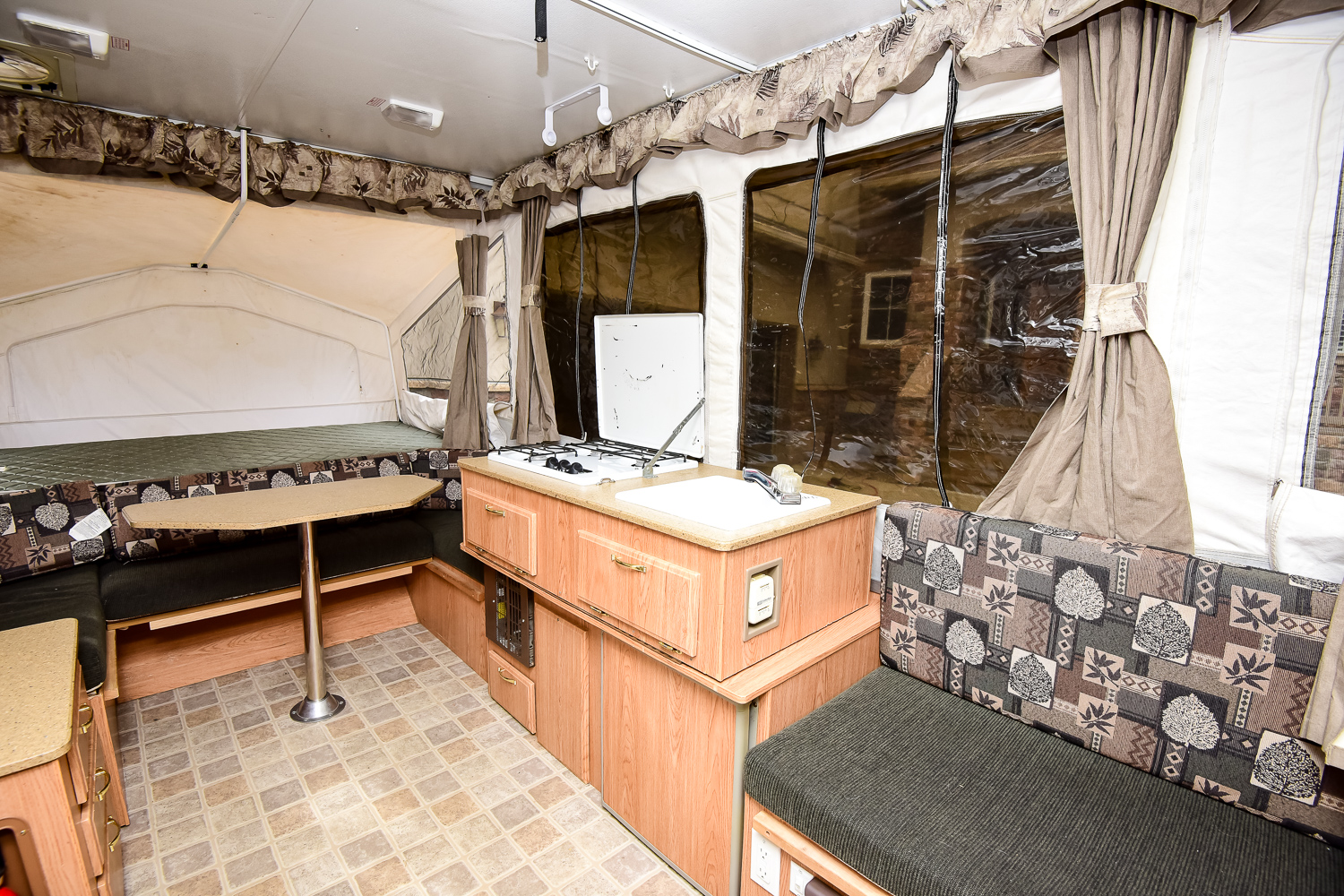 2006 Rockwood Freedom Pop Up Camper