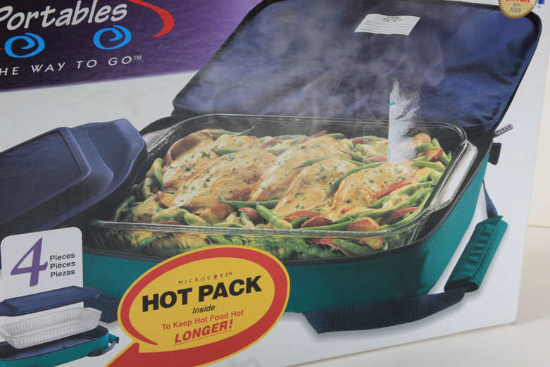 Pyrex Portables Insulated Food Carrier