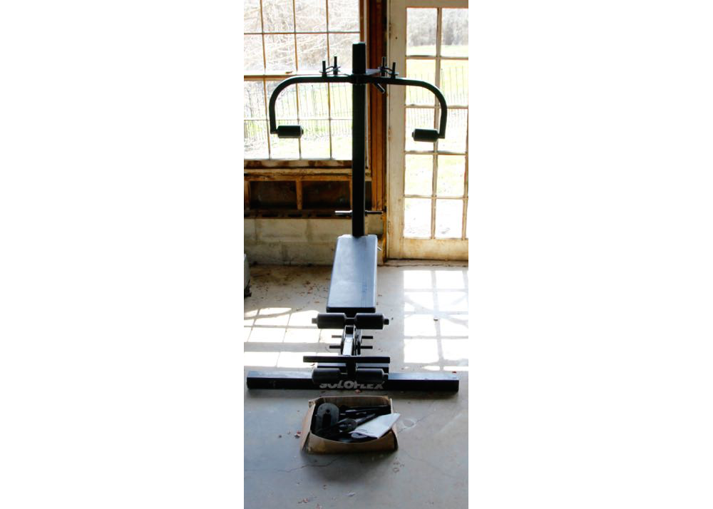 Soloflex Muscle Machine with Butterfly and Leg Extension