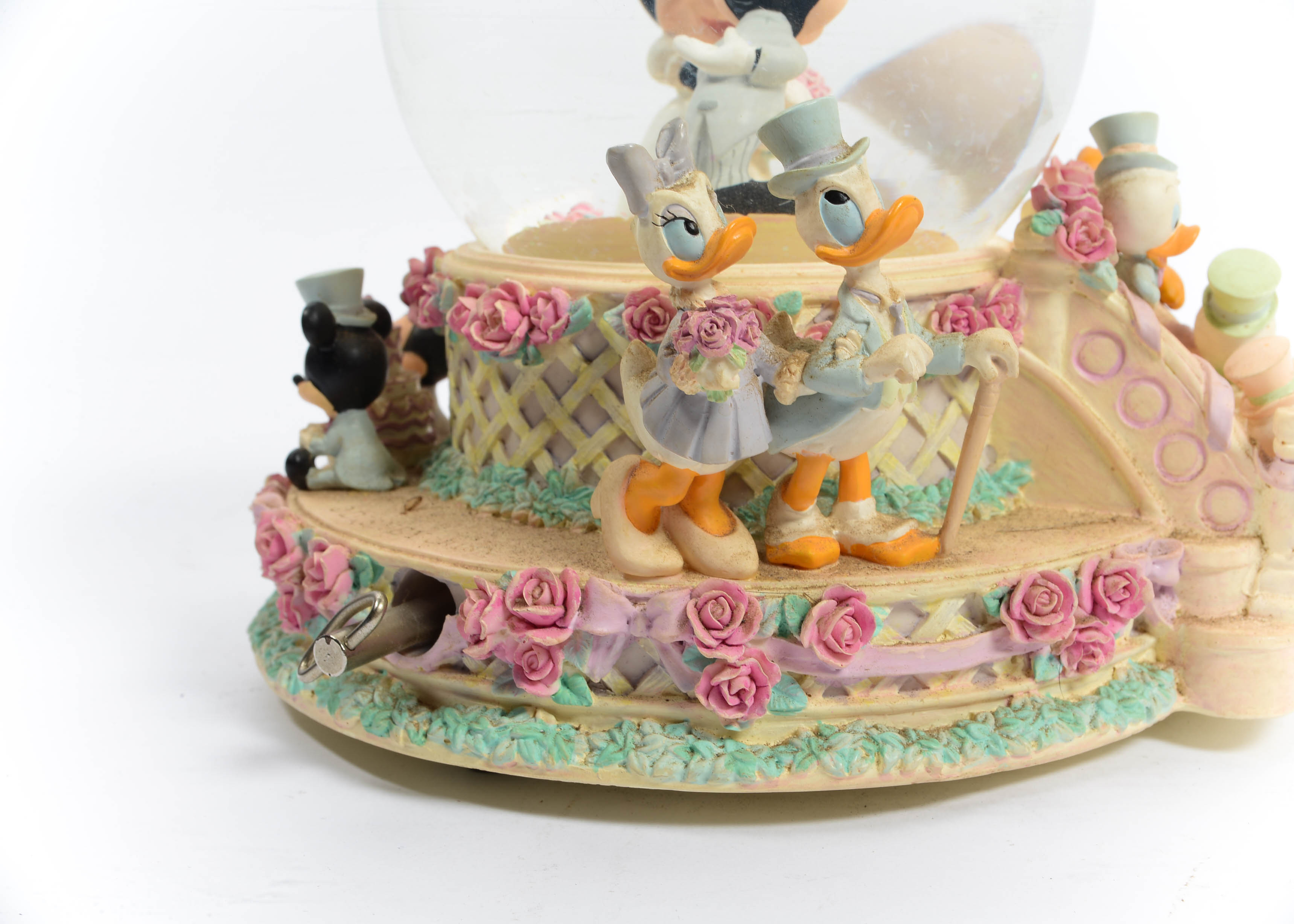1998 Retired Disney Mickey and Minnie Marriage Musical Snow Globe