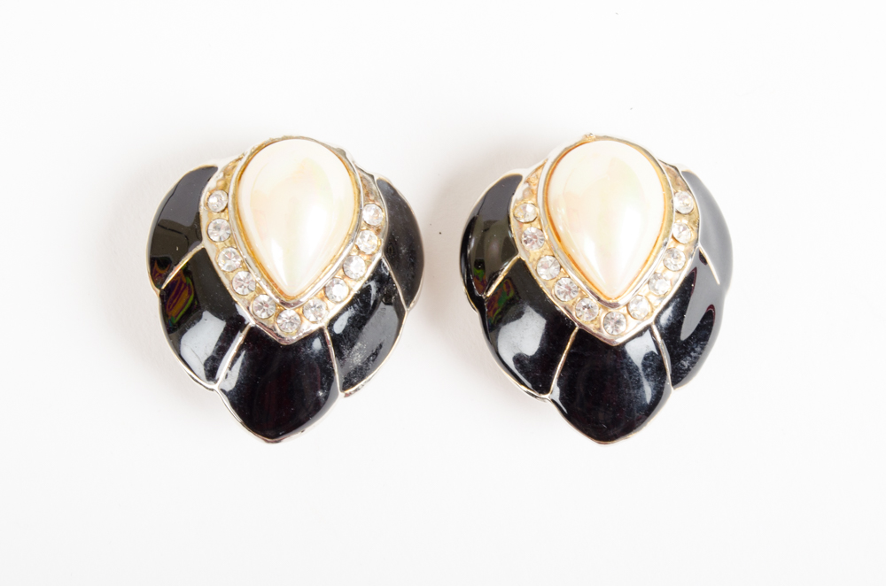 Costume Jewelry Set of Black Glass Beads and Faux Pearl Necklace and Earrings