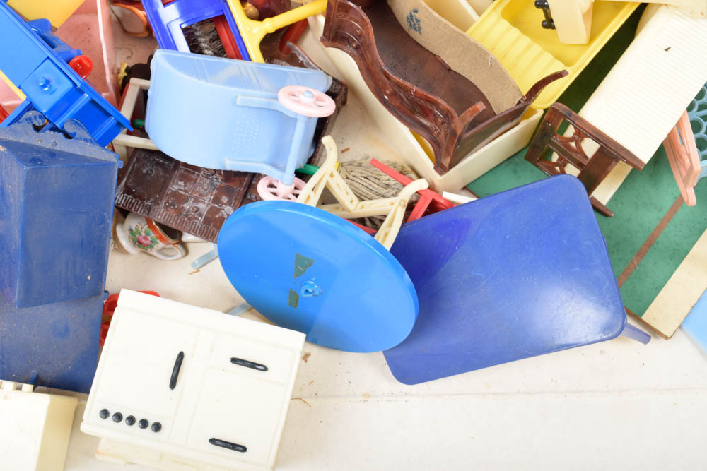 Vintage Cardboard Dollhouse and Dollhouse Furniture