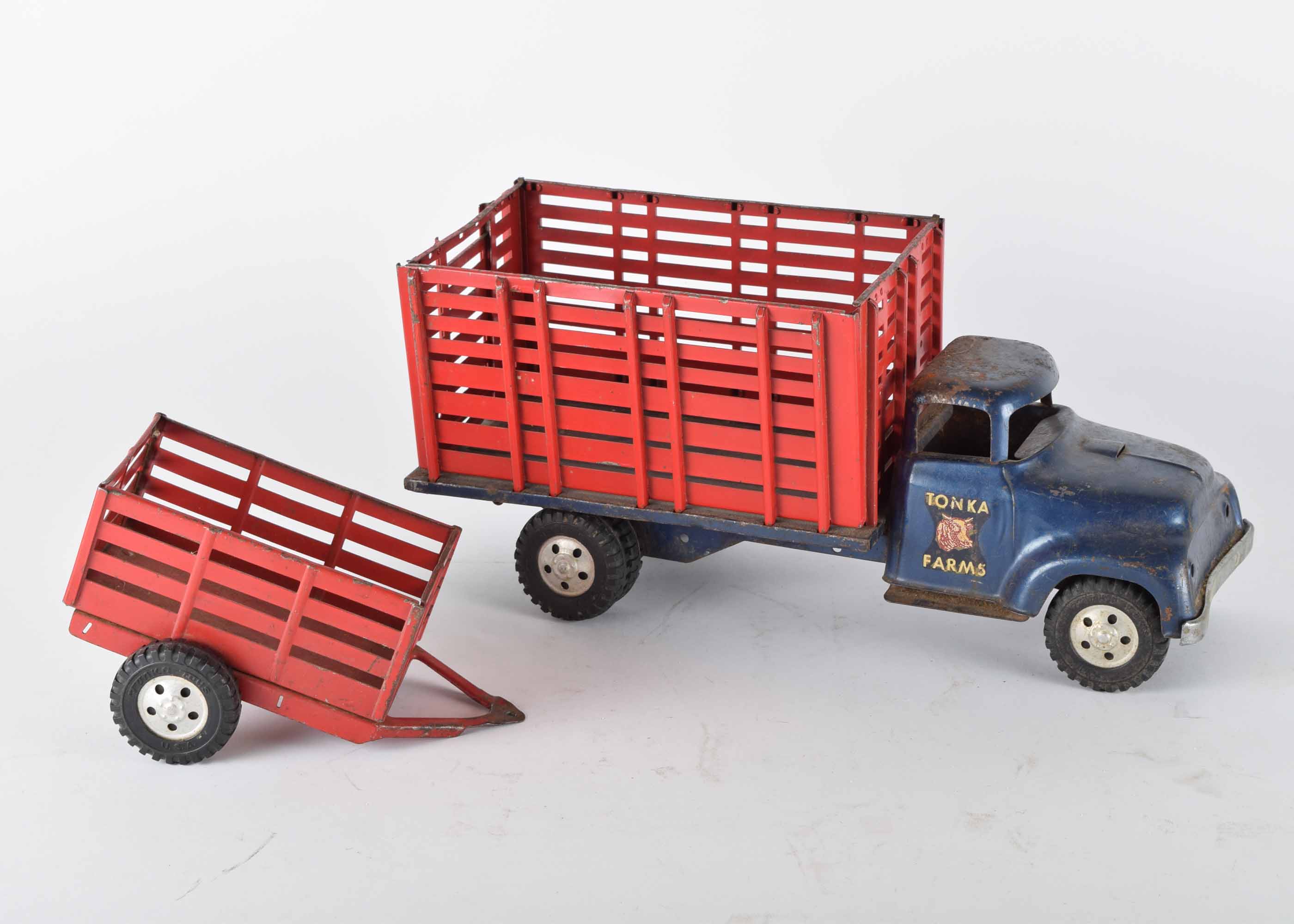 Vintage Tonka Steel Toy Farm Livestock Truck and Small Livestock Cart