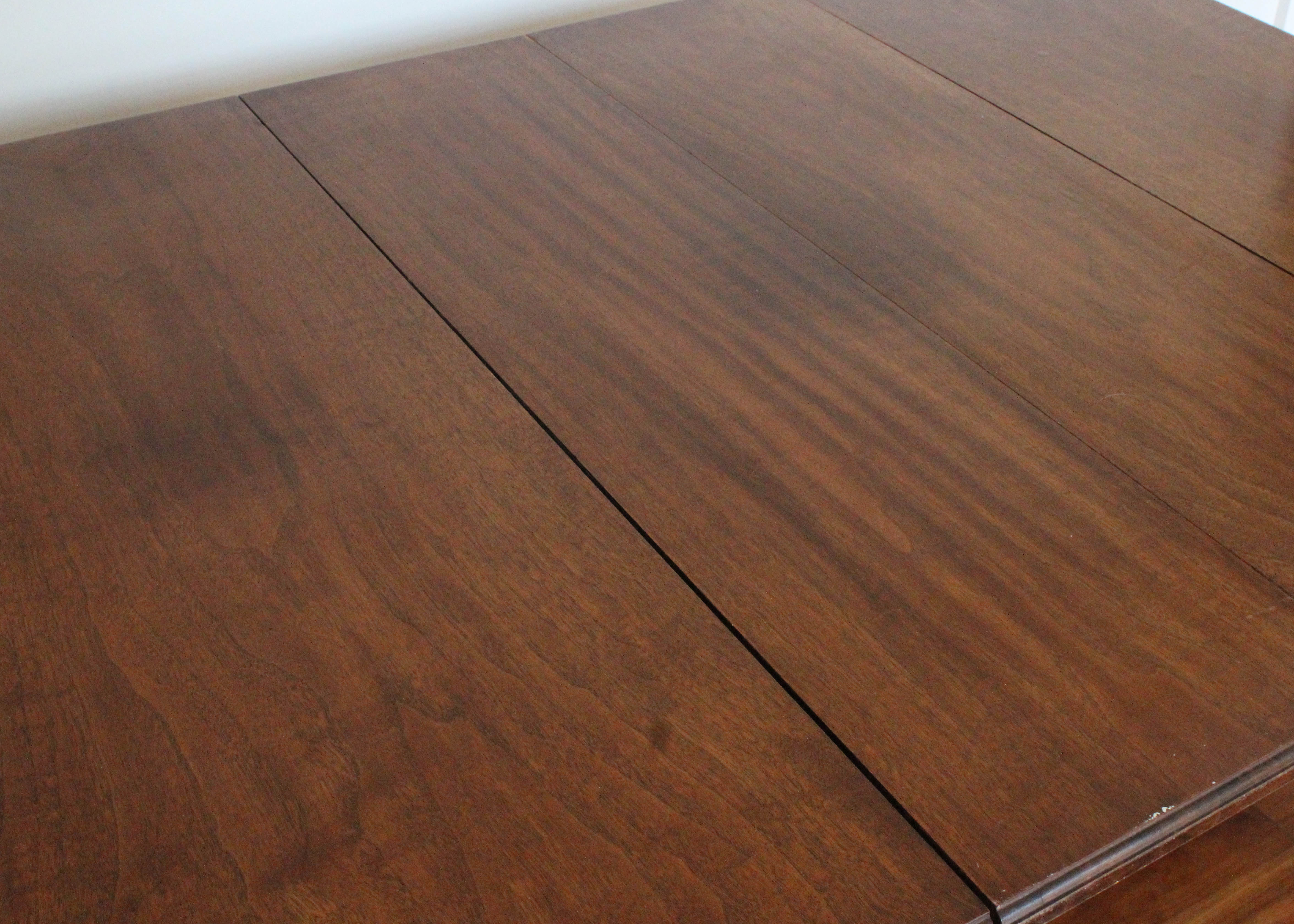 Imperial Grand Rapids Dining Room Table