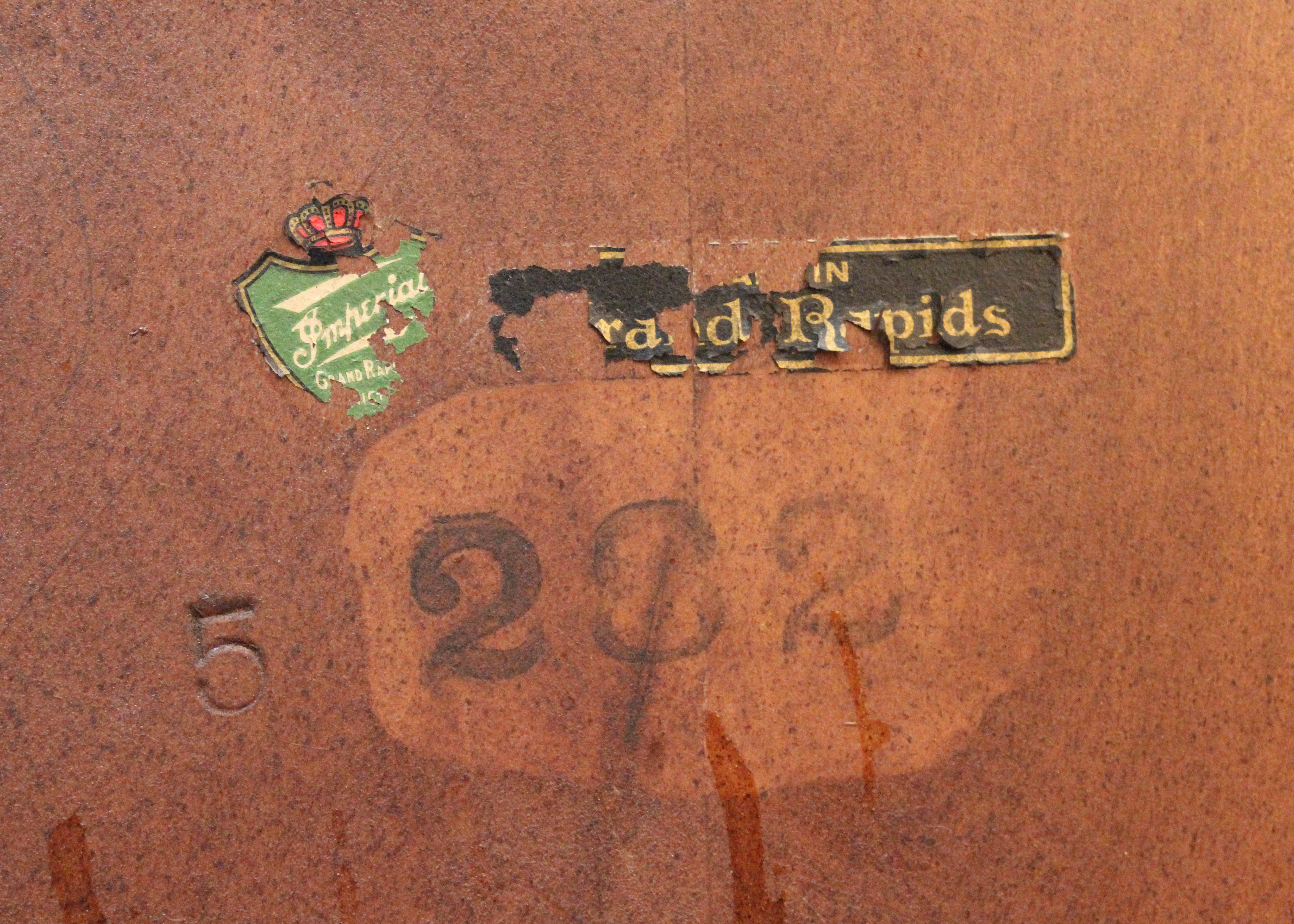 Imperial Grand Rapids Dining Room Table