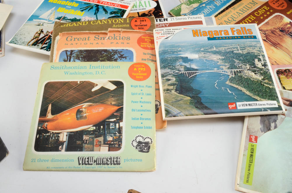 View-Master with Dozens of Reels