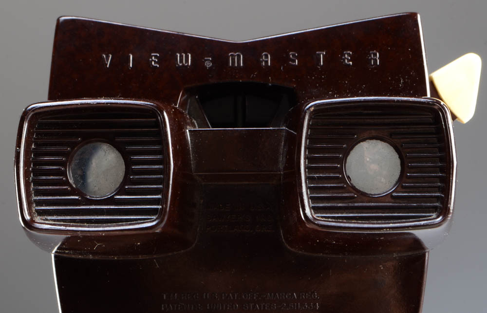 View-Master with Dozens of Reels
