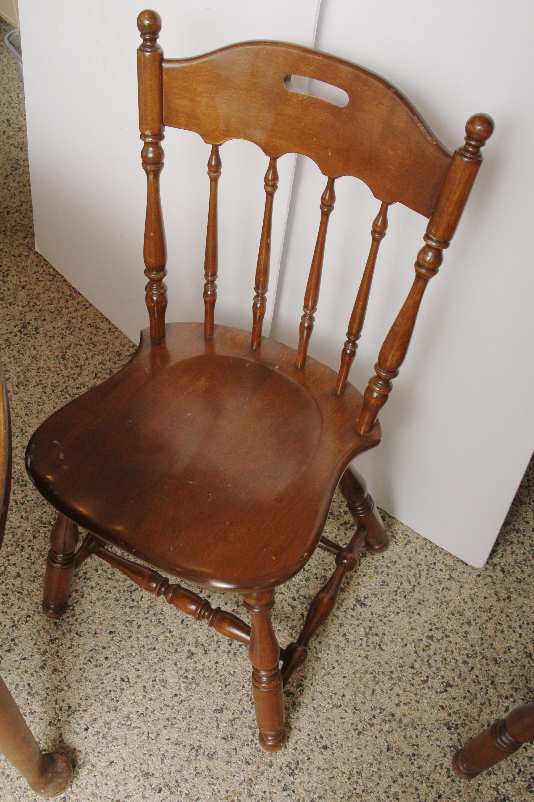 Ethan Allen Solid Oak Dining Table and Chairs