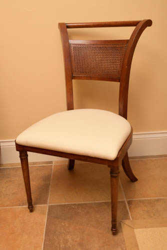 Henredon Dining Table with Six Chairs