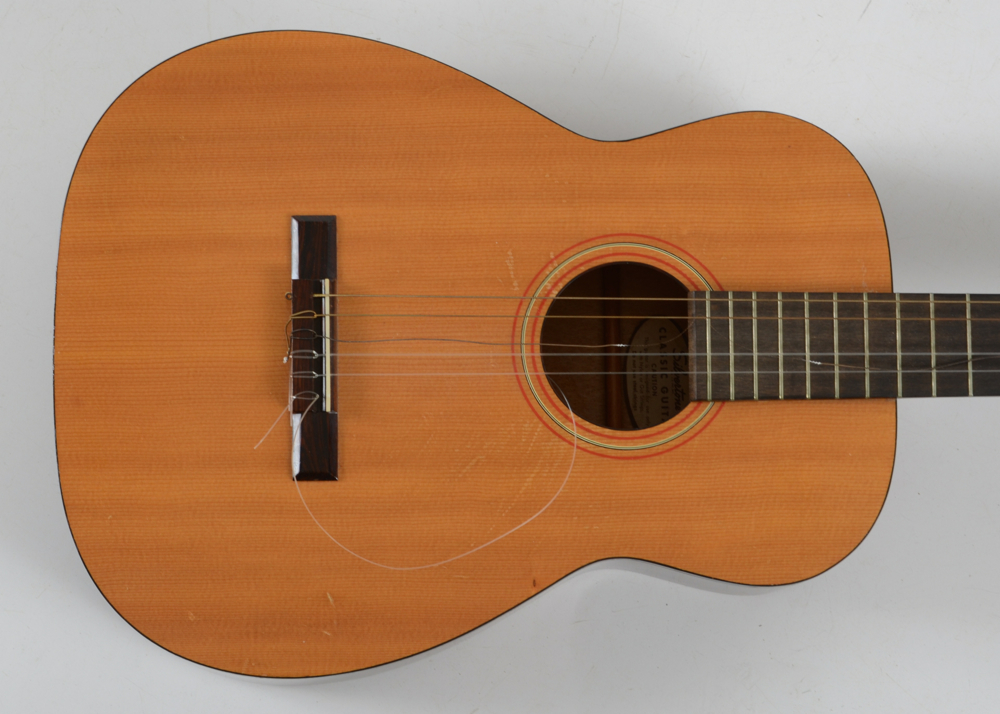 Silvertone Classic Guitar