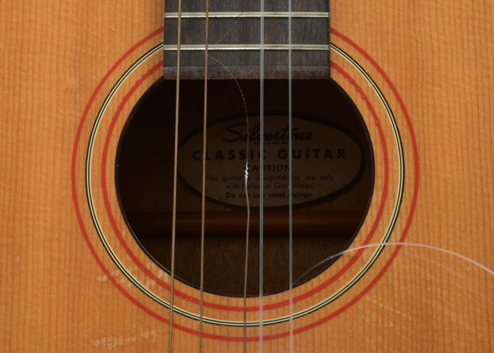 Silvertone Classic Guitar