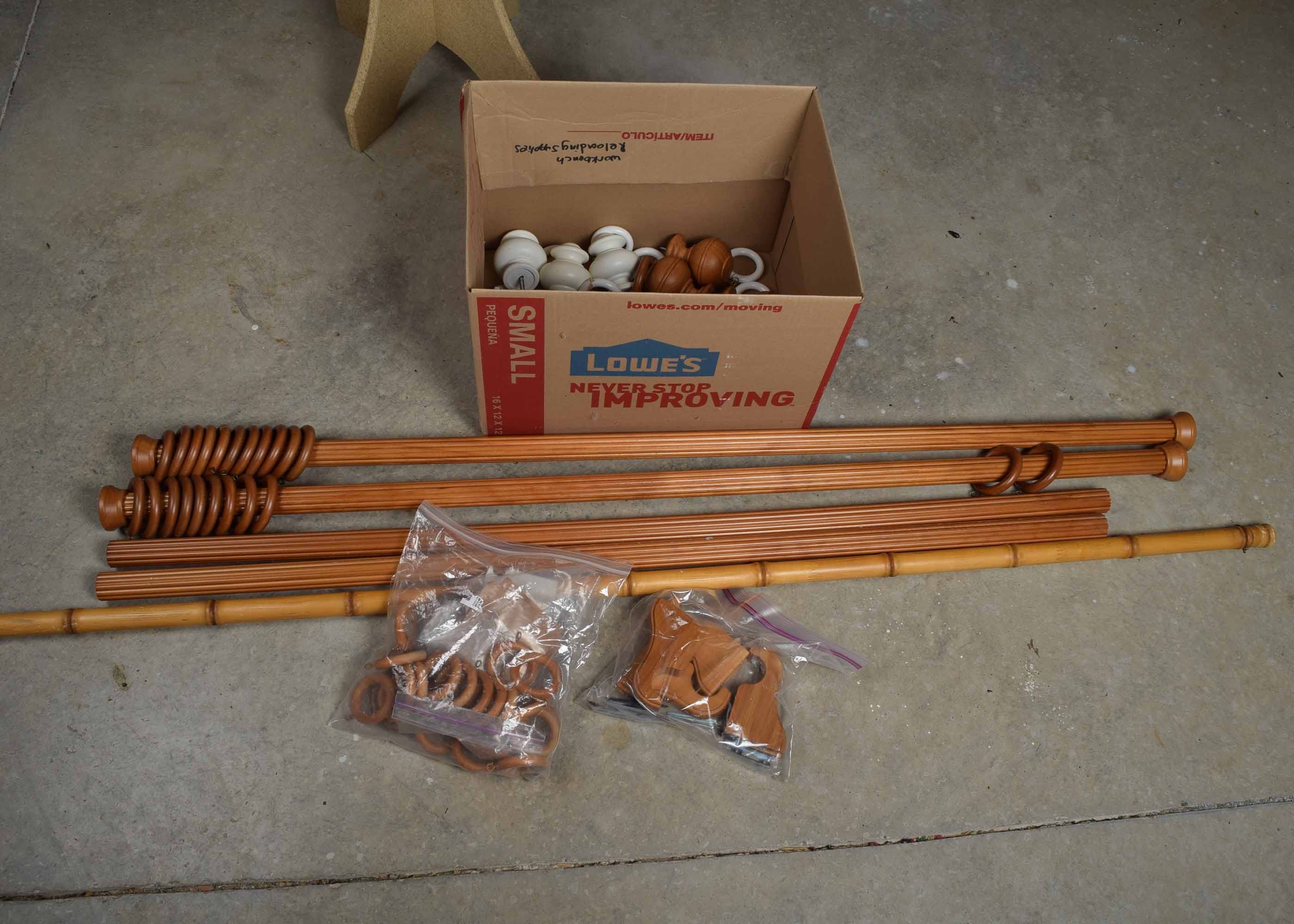 Curtain Rods, Rings and Brackets Group