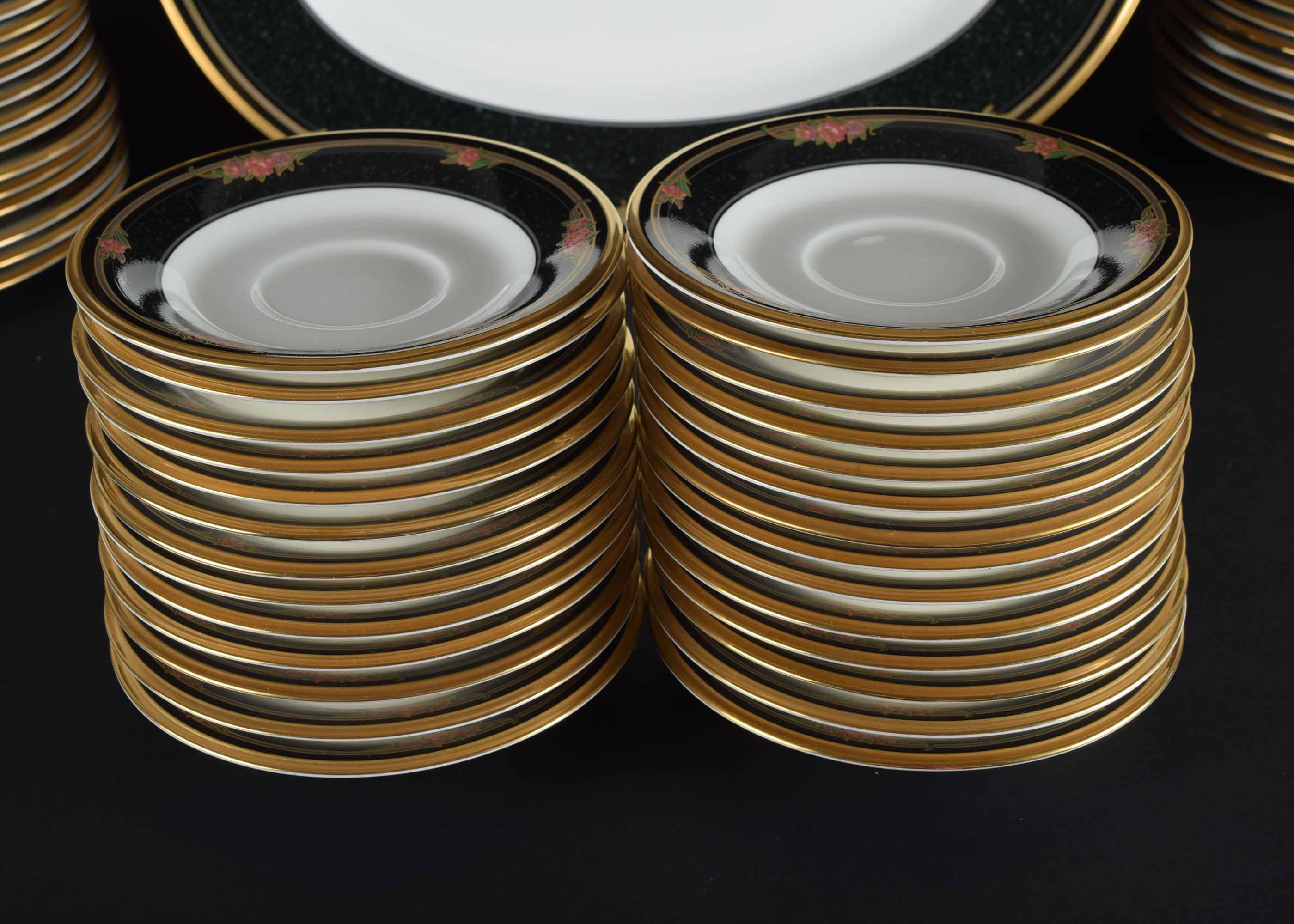 Noritake Bone China Venetian Rose China Service for 20