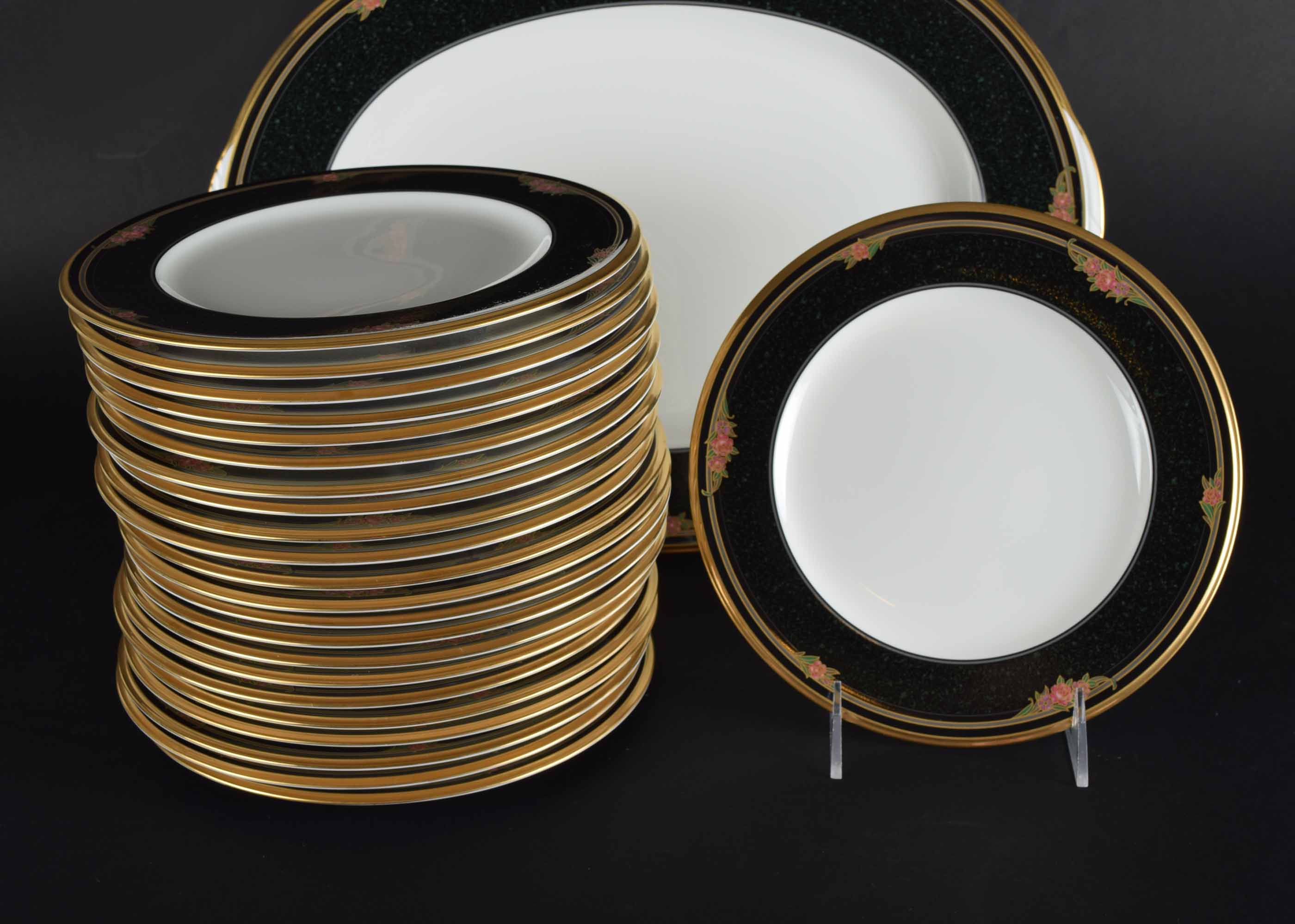 Noritake Bone China Venetian Rose China Service for 20