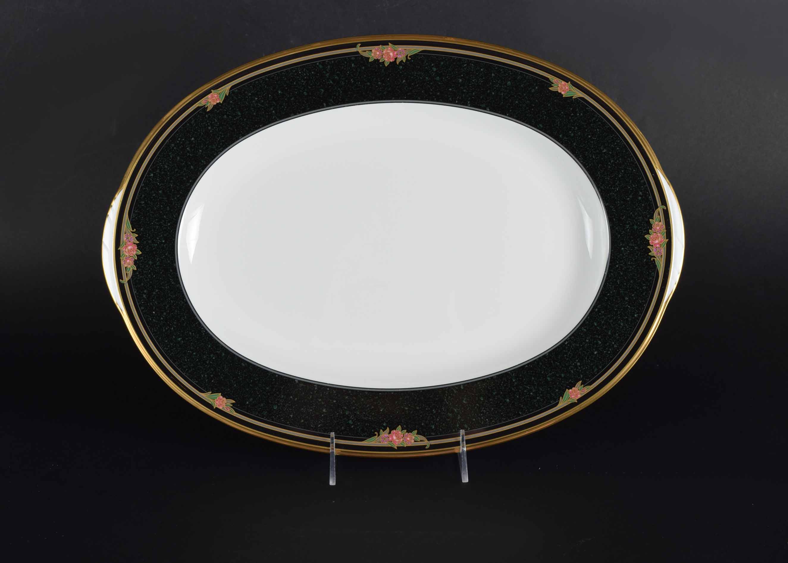 Noritake Bone China Venetian Rose China Service for 20