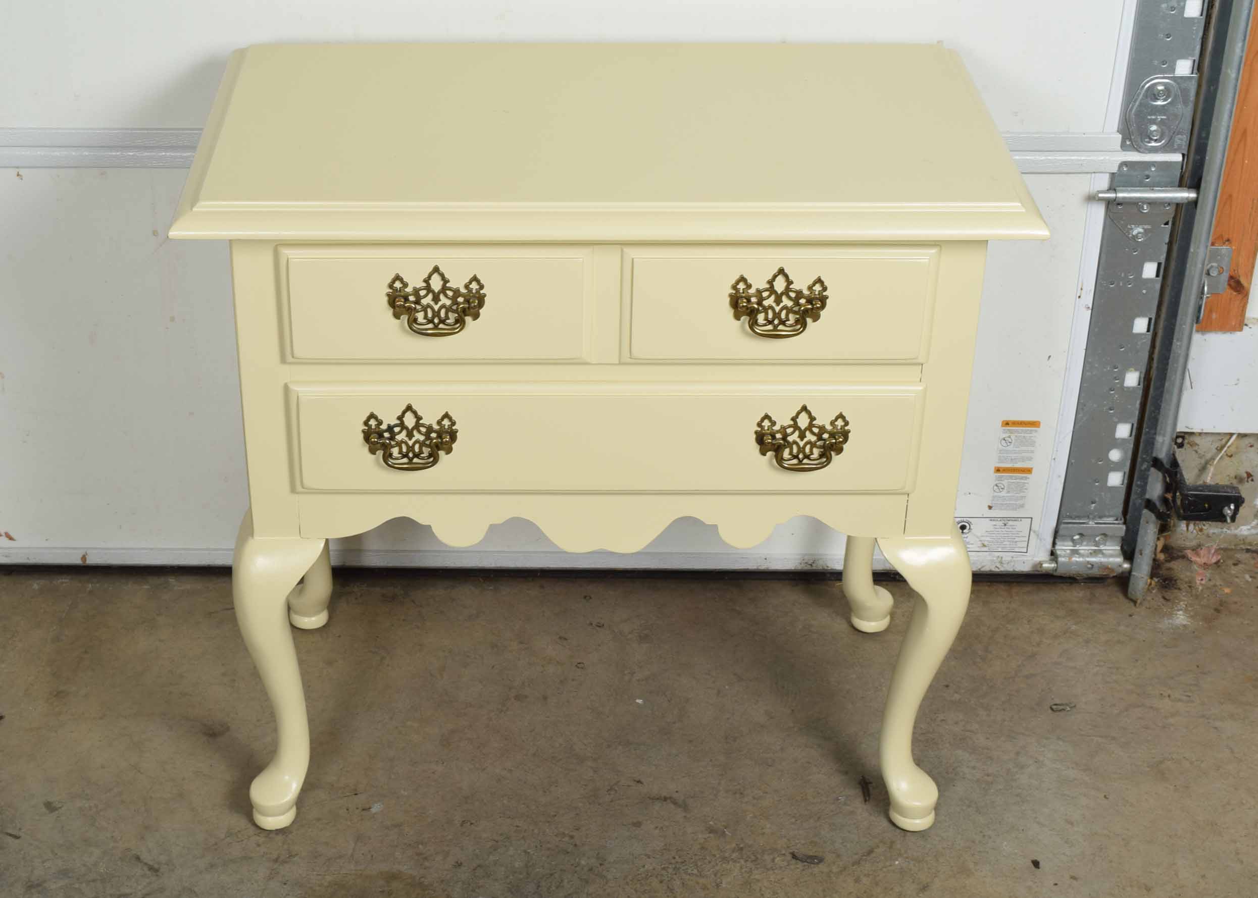 Thomasville Yellow French Provincial Side Table