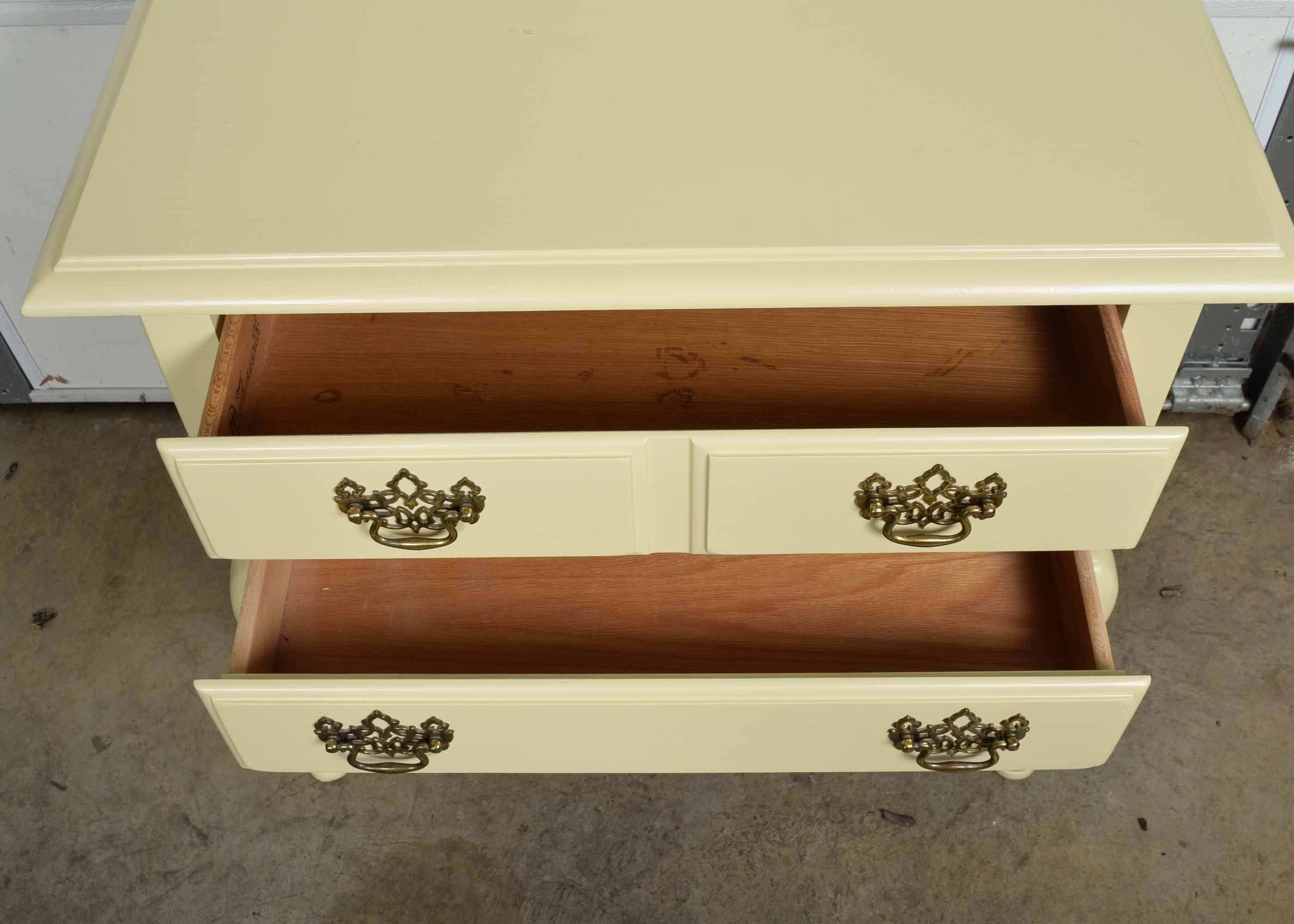 Thomasville Yellow French Provincial Side Table