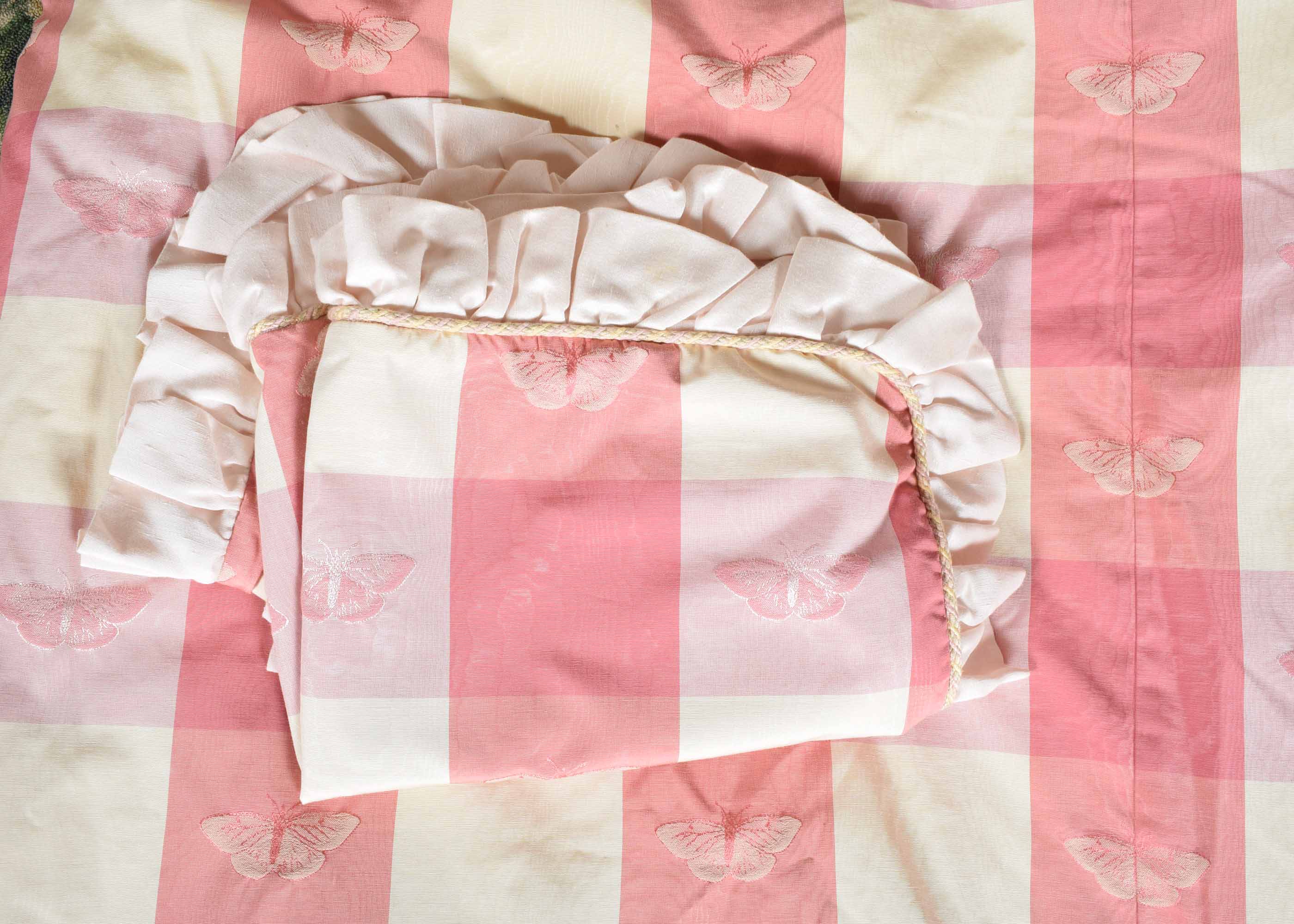 Rose and Cream Check Duvet Cover, Comforter and Two Shams