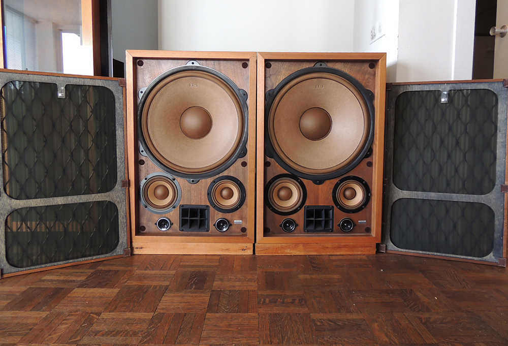 Vintage Pioneer CS-99A Speakers