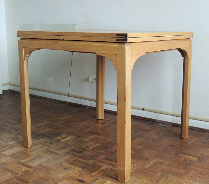 Vintage Centerfold-Top Table