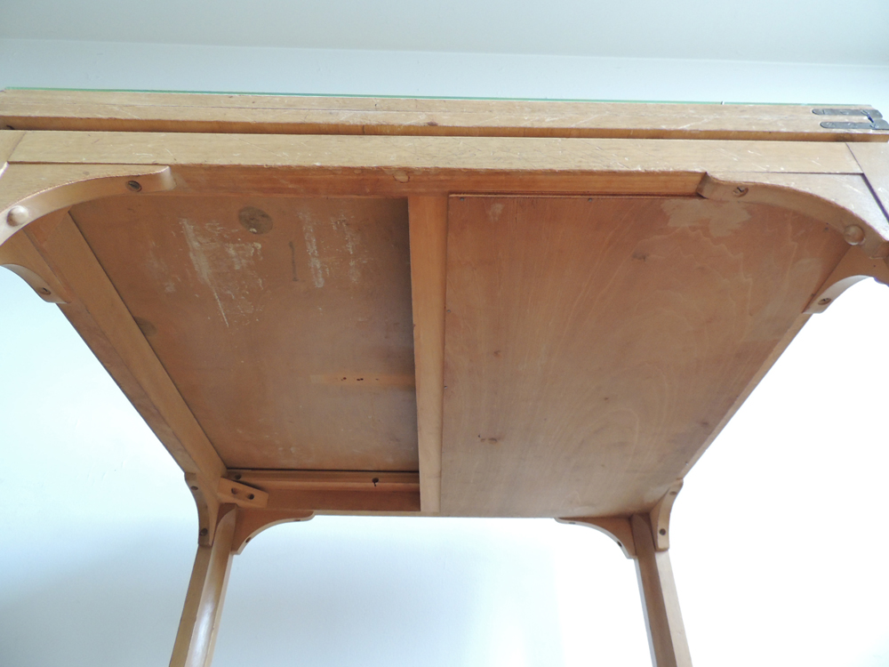 Vintage Centerfold-Top Table