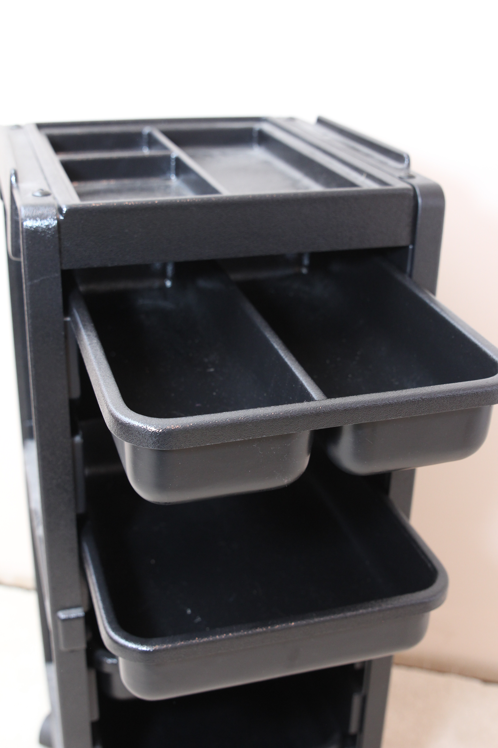 Sallymate Locking Trolley Organizer
