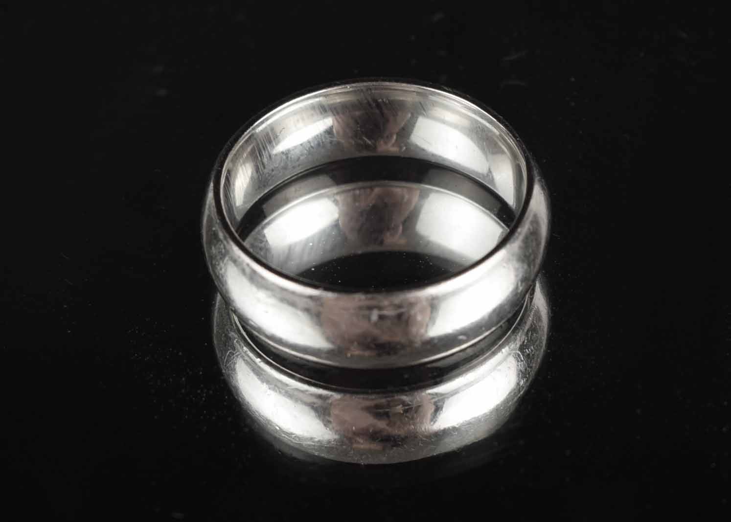 Ladies' Platinum Wedding Band