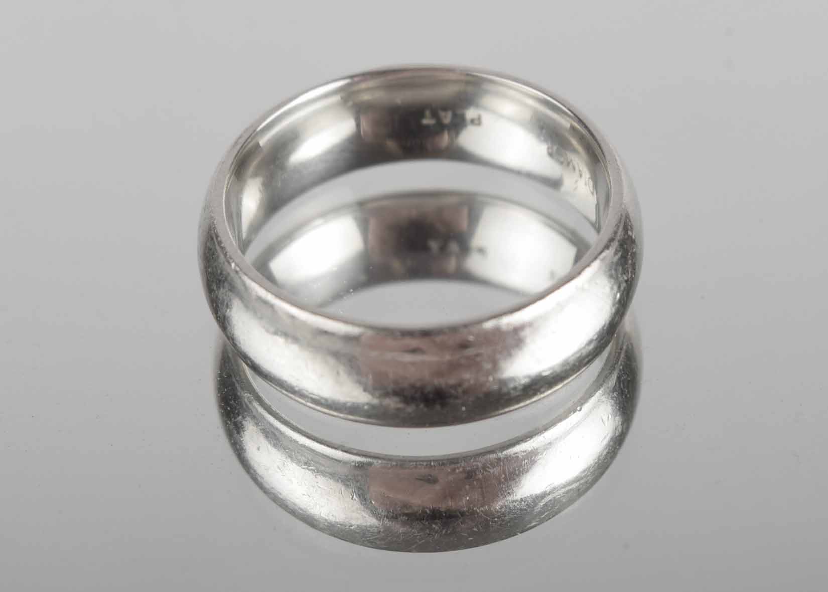 Ladies' Platinum Wedding Band