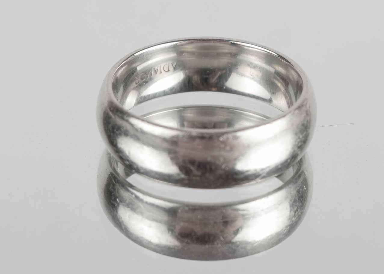 Ladies' Platinum Wedding Band