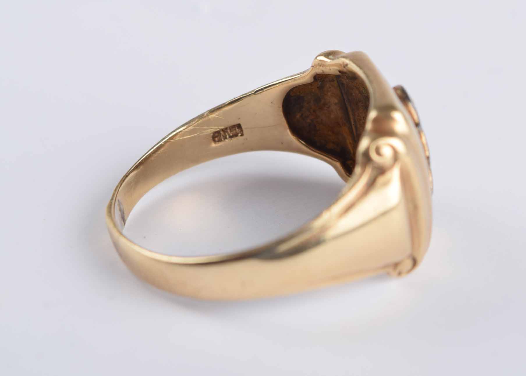 Men's 10K Gold and Enamel Odd Fellows FLT Ring