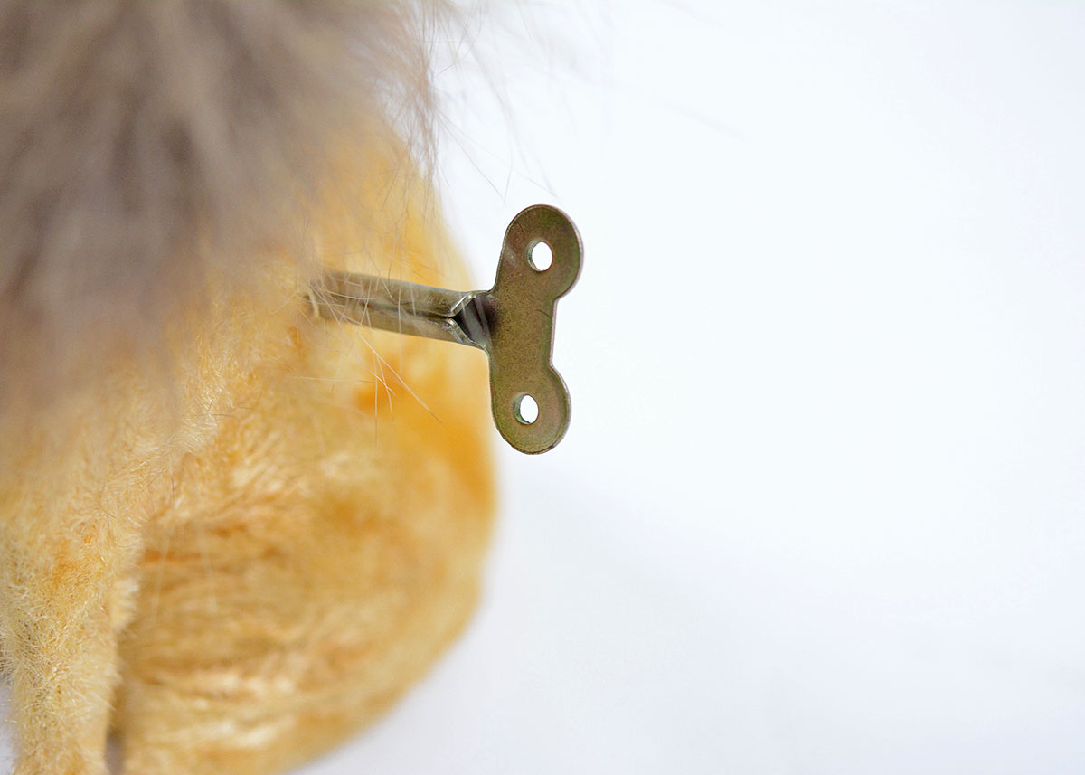 Vintage German Made EMO Brand Wind up Drinking Real Fur Lion