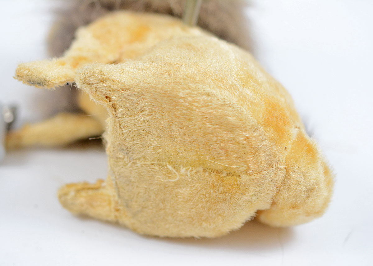 Vintage German Made EMO Brand Wind up Drinking Real Fur Lion