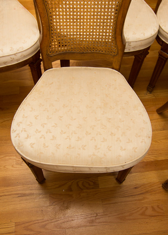 Stanley Furniture Pedestal Dining Table and Chairs