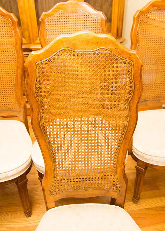 Stanley Furniture Pedestal Dining Table and Chairs