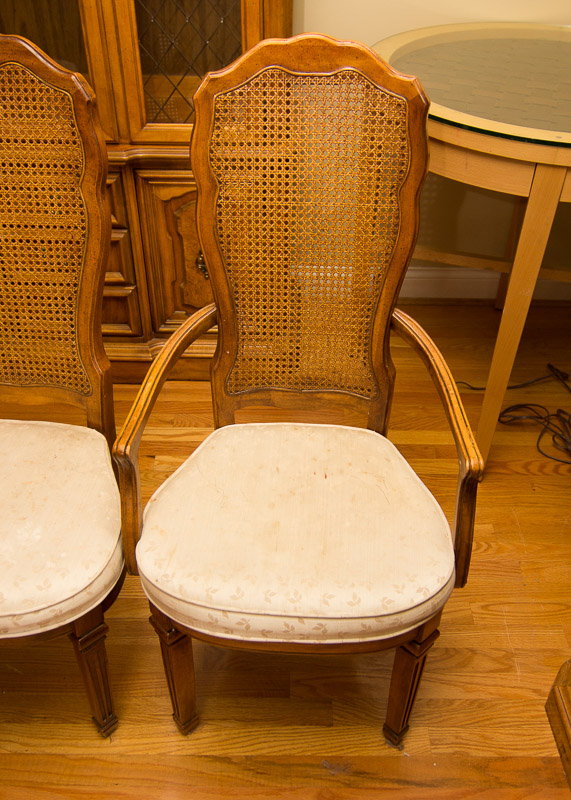 Stanley Furniture Pedestal Dining Table and Chairs