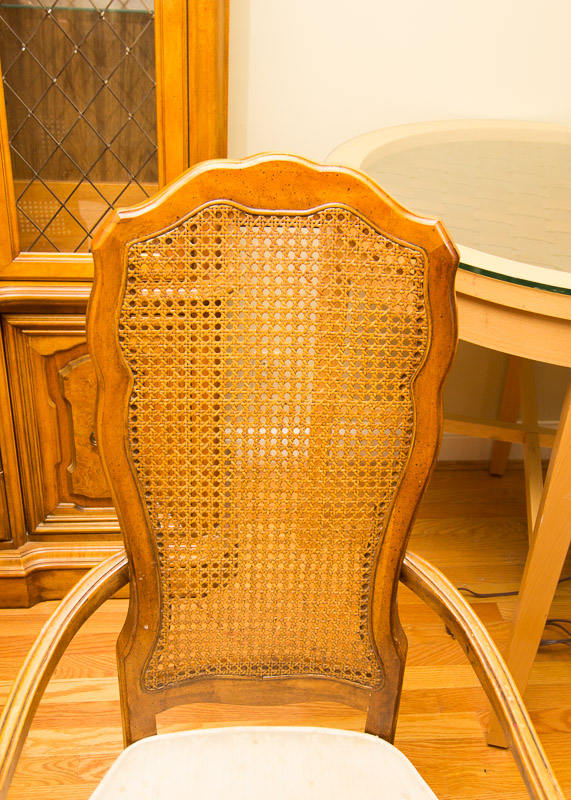 Stanley Furniture Pedestal Dining Table and Chairs