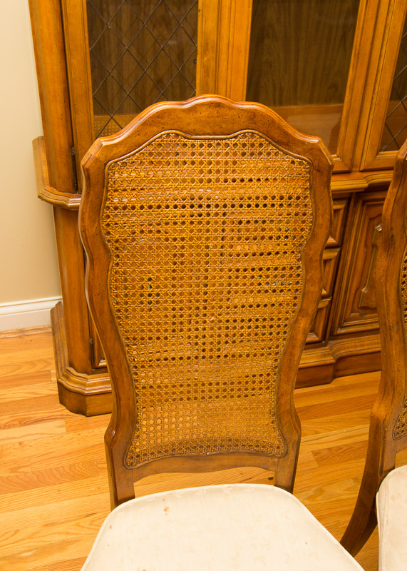 Stanley Furniture Pedestal Dining Table and Chairs