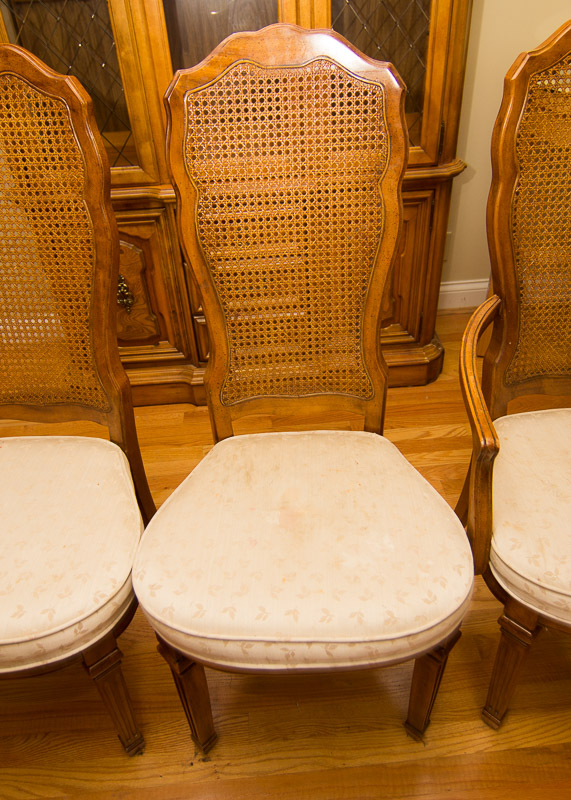 Stanley Furniture Pedestal Dining Table and Chairs